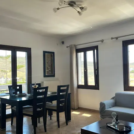 Sampania's House Άγιος Σώστης